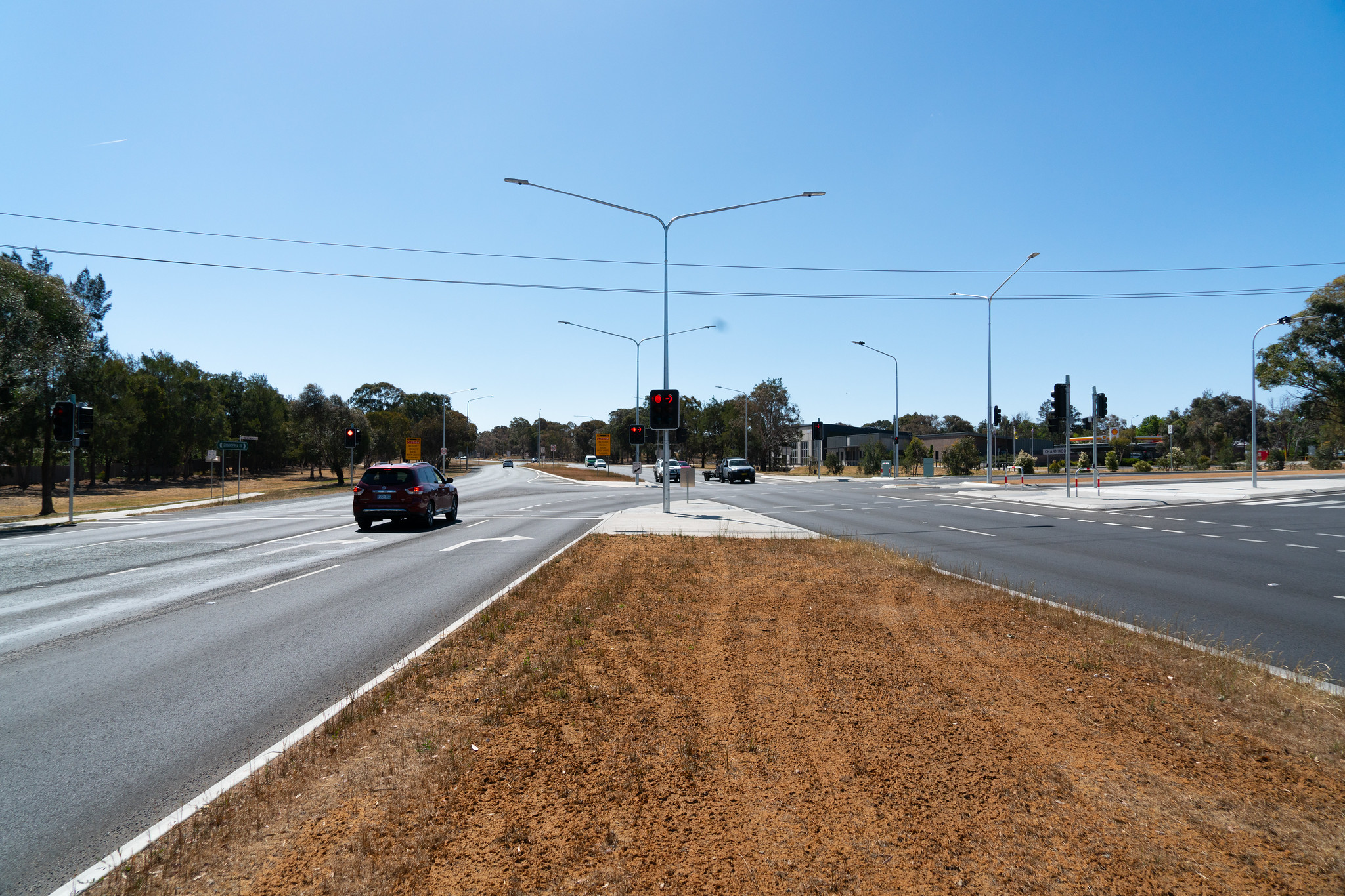The intersection of Tillyard Drive and Ginninderra Drive now has traffic lights.